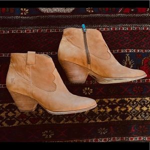 Frye Reina Ankle Bootie sz 11